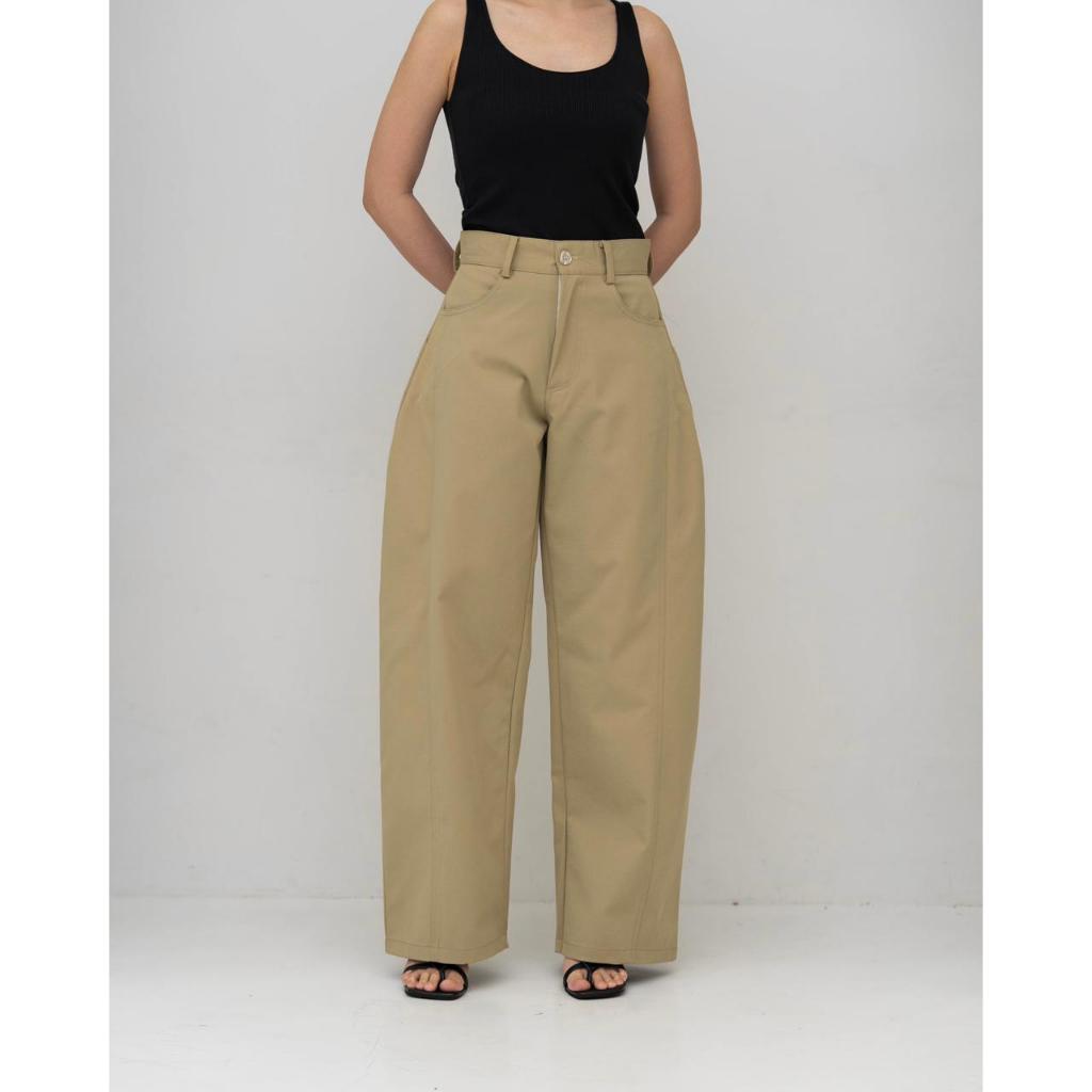 IWEARGRACIE - Gracie Barrel Pants